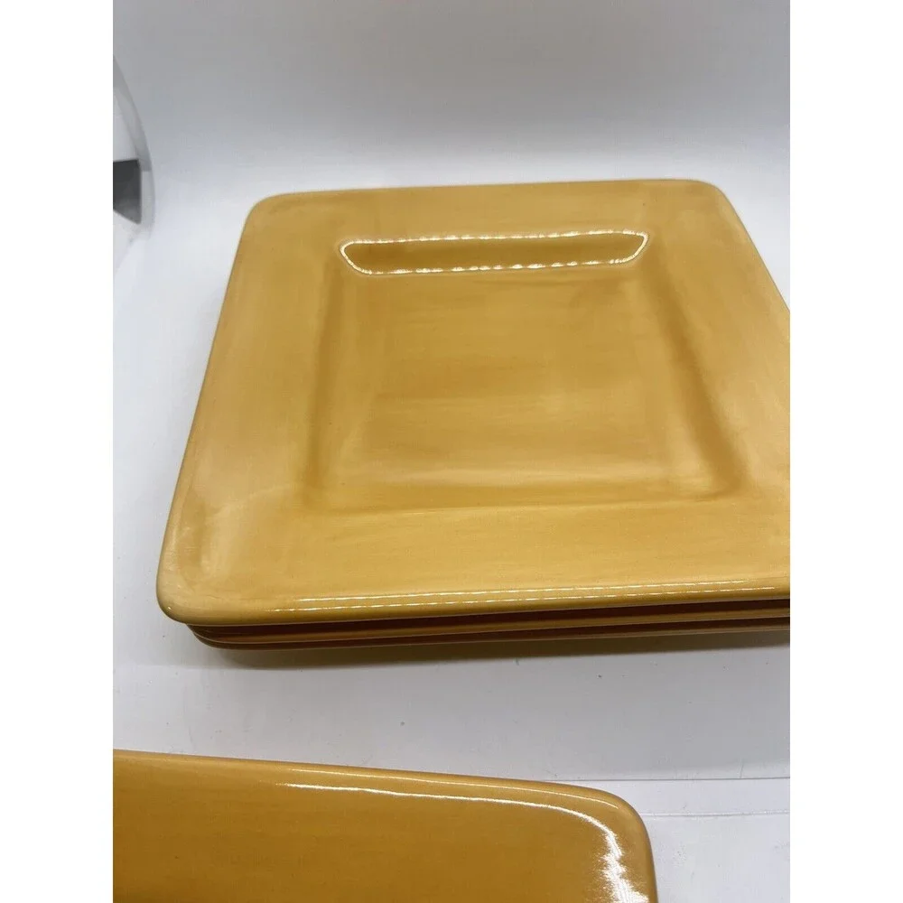 Set of (4) - Pottery Barn Outlet - Salad Plates - 8